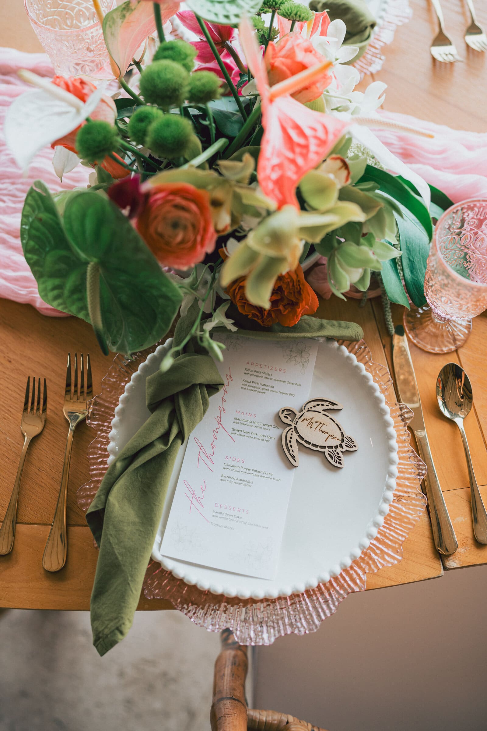 Kaitlyn and Jake wedding at a private estate in Kona, Hawaiʻi, photographed by Corey McCarley
