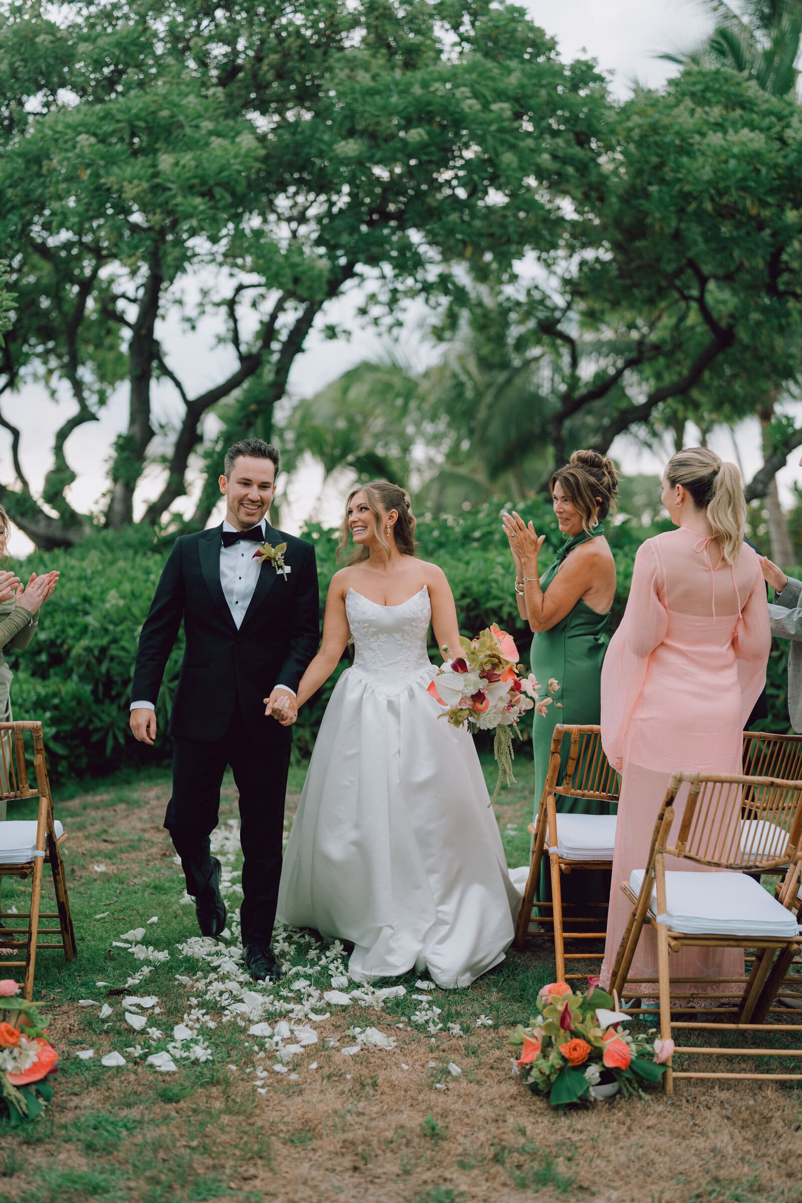 Kaitlyn and Jake wedding at a private estate in Kona, Hawaiʻi, photographed by Corey McCarley