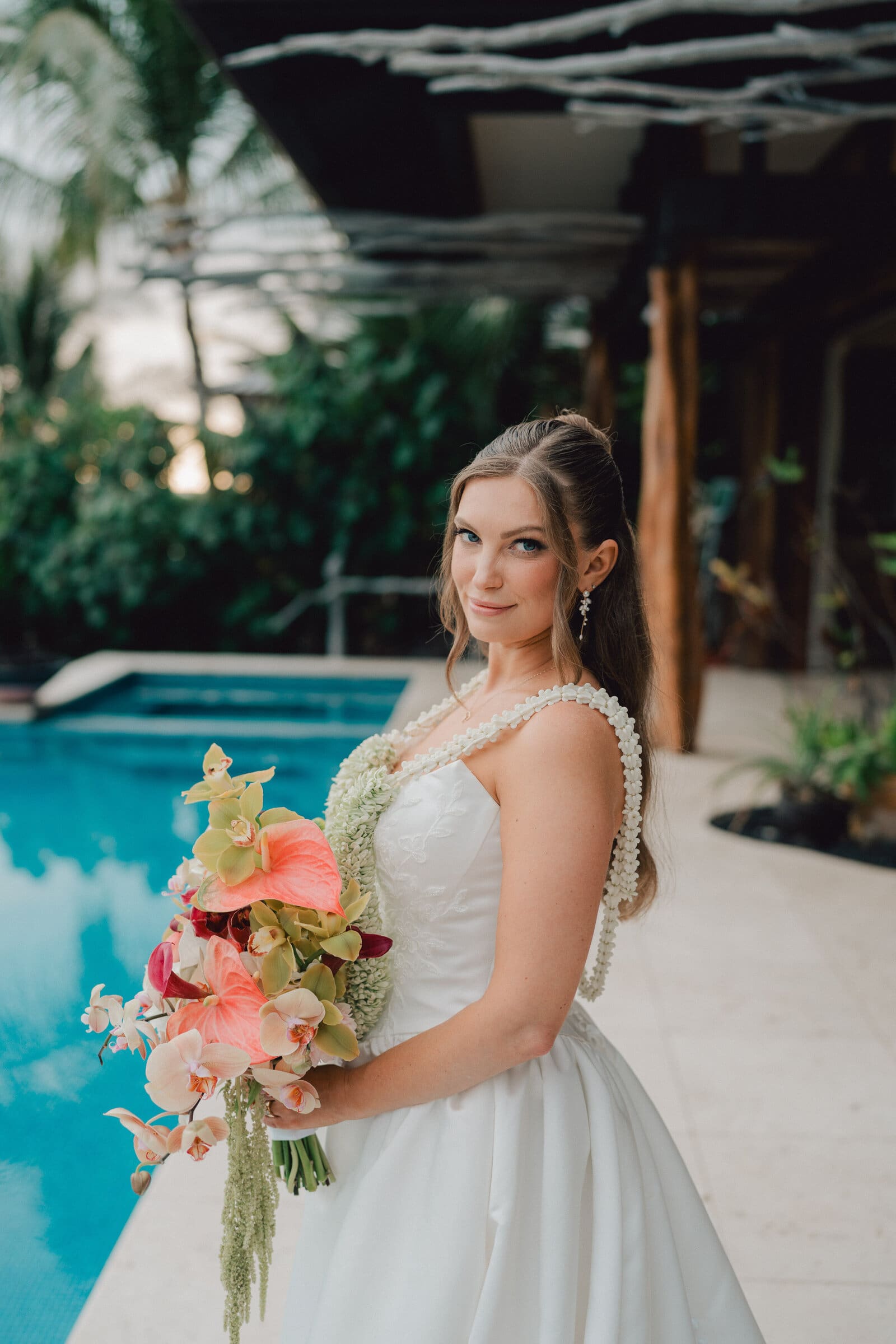 Kaitlyn and Jake wedding at a private estate in Kona, Hawaiʻi, photographed by Corey McCarley