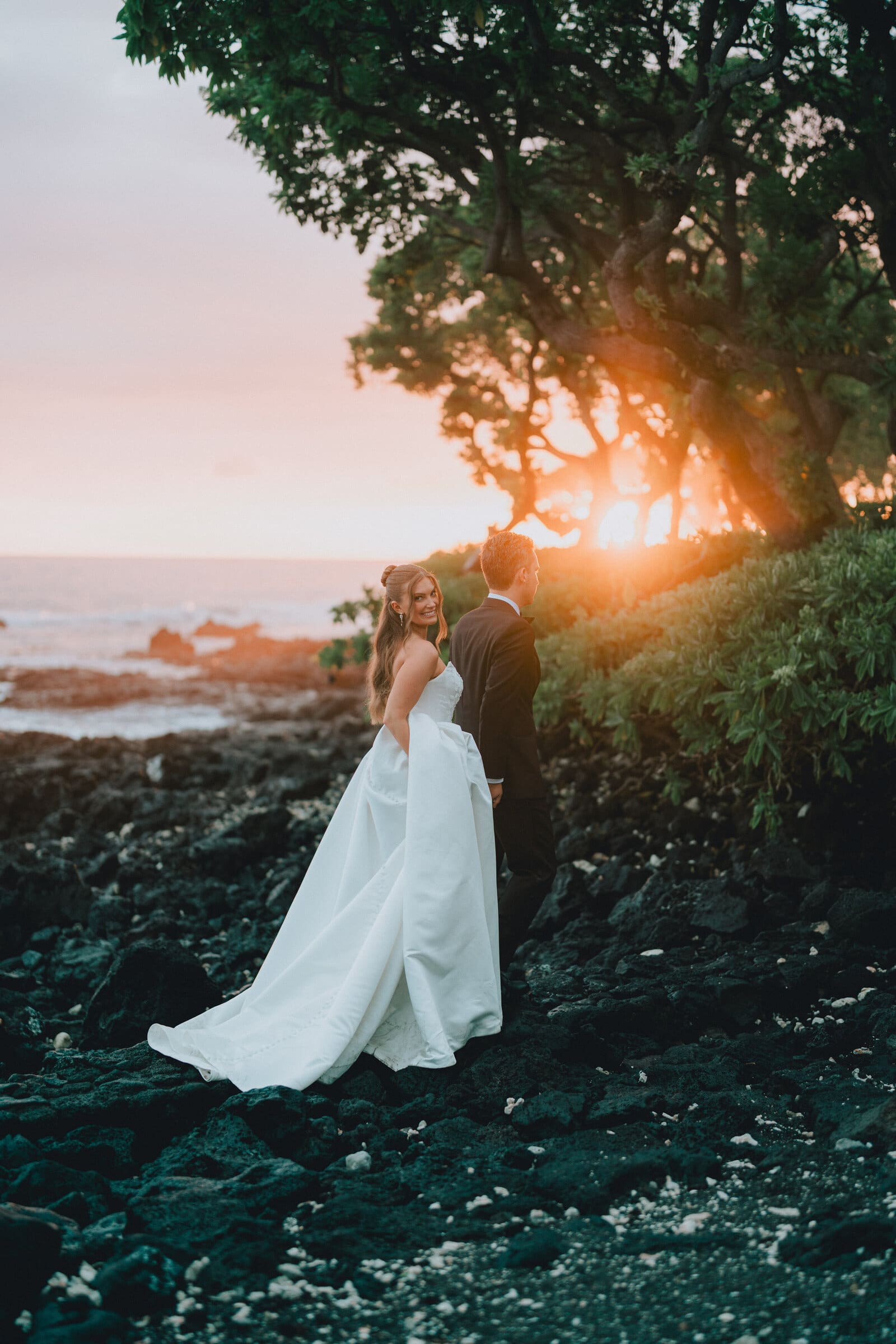 Kaitlyn and Jake wedding at a private estate in Kona, Hawaiʻi, photographed by Corey McCarley