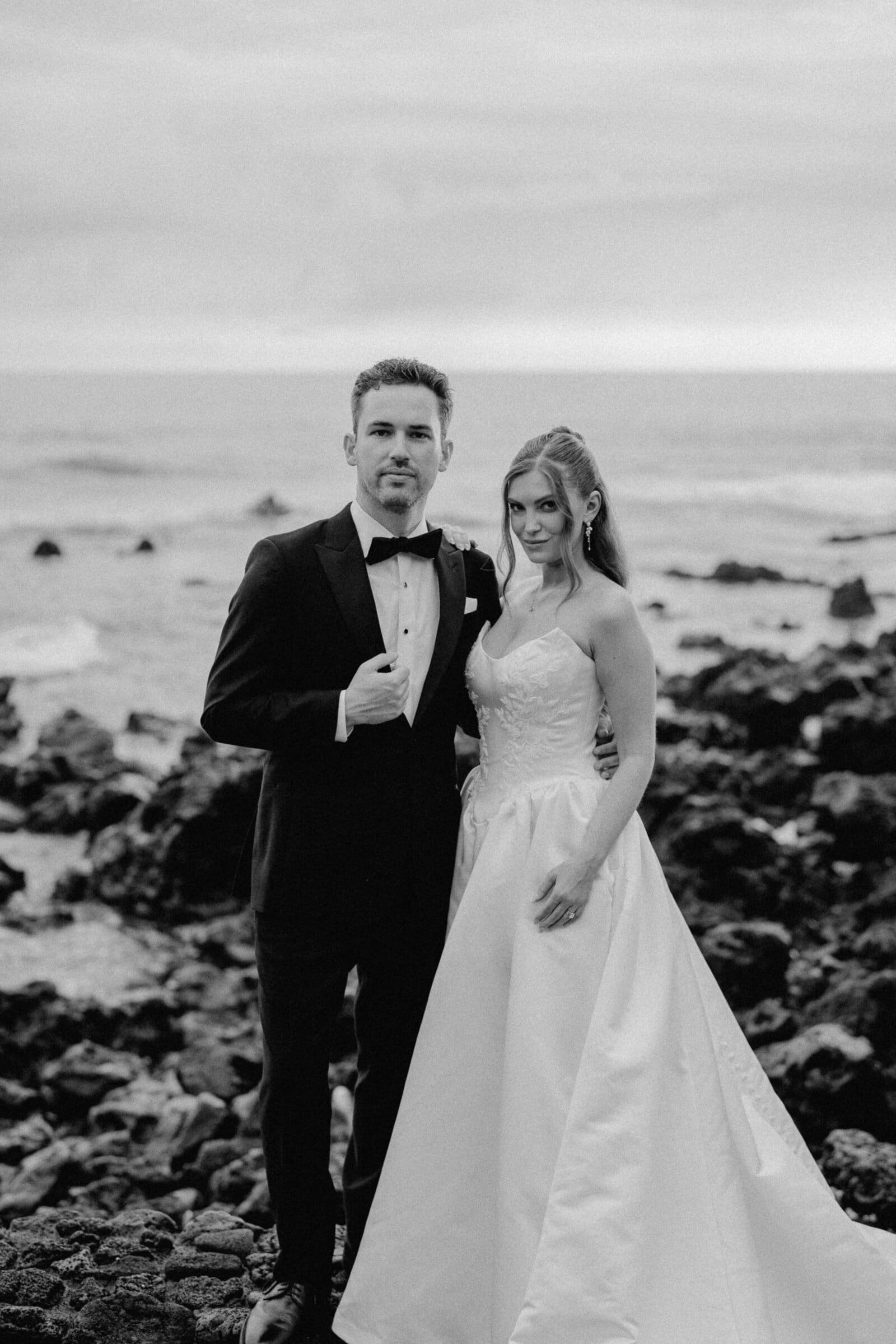Kaitlyn and Jake wedding at a private estate in Kona, Hawaiʻi, photographed by Corey McCarley